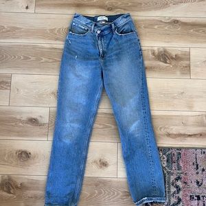 Abercrombie & Fitch asymmetrical zipper 90s straight ultra high rise jeans